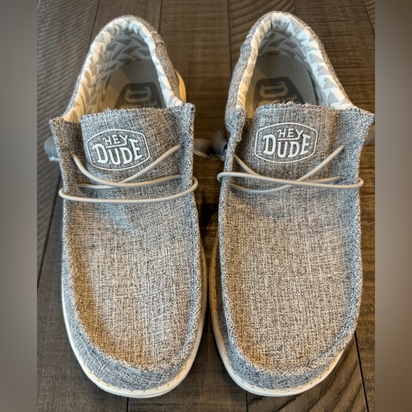 Hey Dude Iron Linen Wally Light Gray Slip-On Loafers Men's Size 9 - Picture 13 of 16